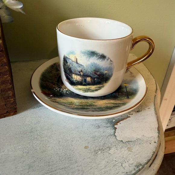 Thomas Kinkade Moonlight Cottage Cup & Saucer - Picture 1 of 6